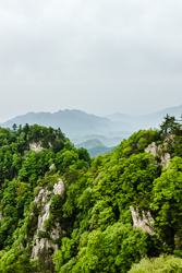 夏天的中国陕西西安秦岭北麓山脉风景